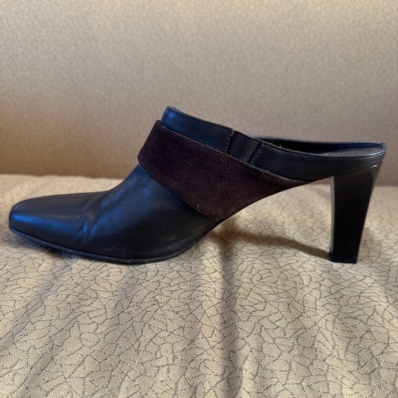 Brighton Rococo Brown Leather and Suede Mules With Tortoise Shell Trim - Picture 11 of 11